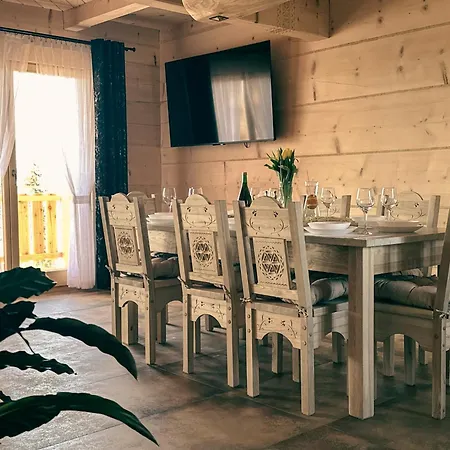 Semesterbostad Zloto Jedla *